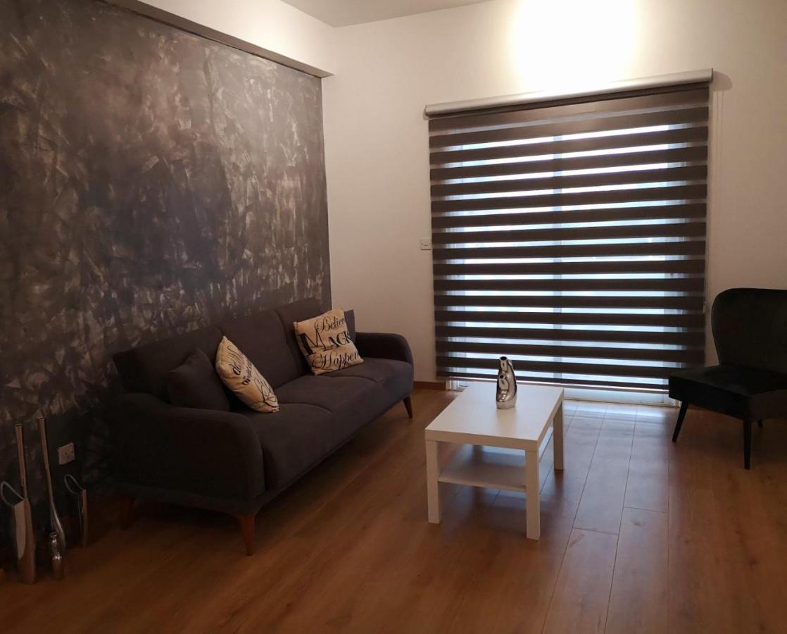 Kalidonia , Spacious 2 Bedroom With Office * Nicosia