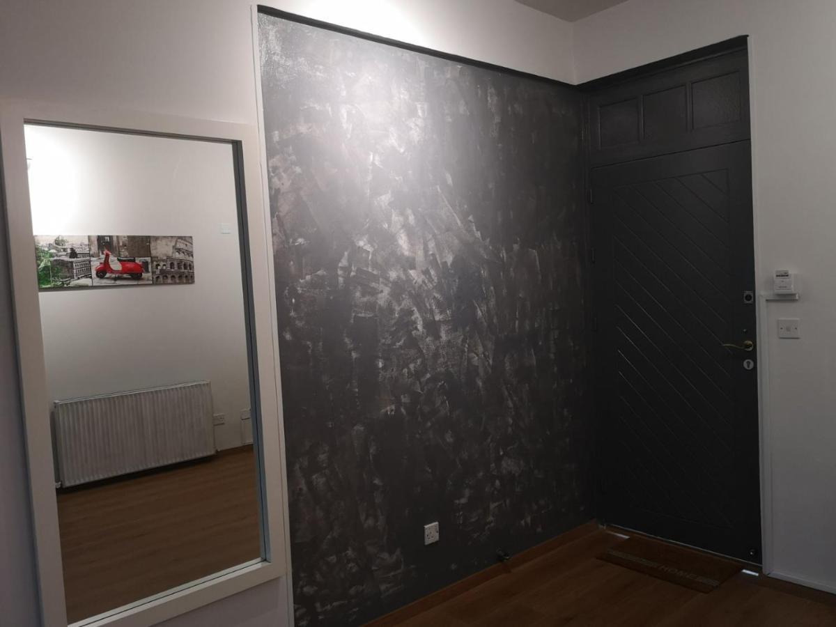 Kalidonia , Spacious 2 Bedroom With Office * Nikozja
