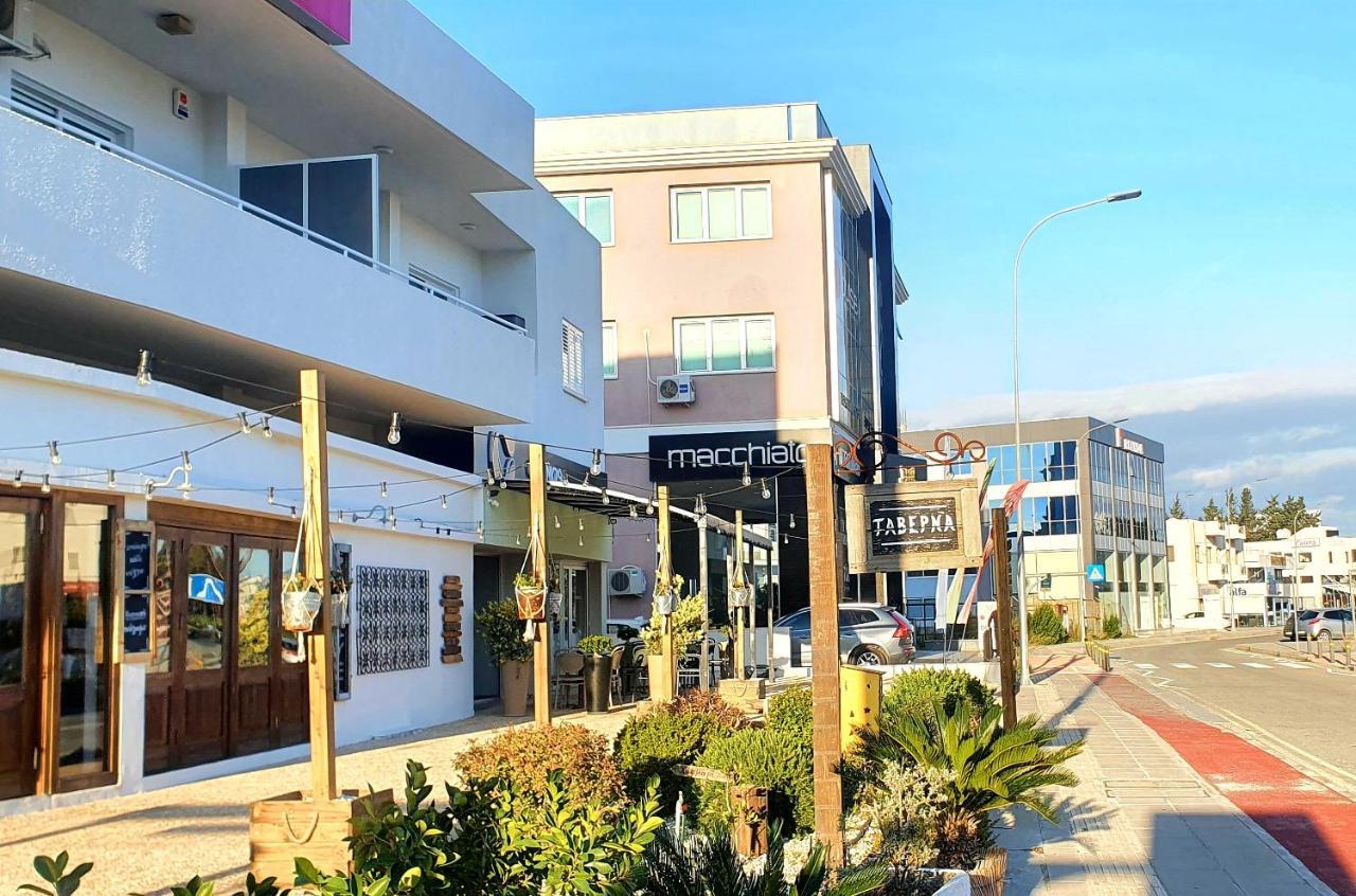 Apartment Kalidonia , Spacious 2 Bedroom With Office