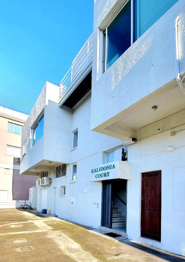 Kalidonia , Spacious 2 Bedroom With Office Apartment