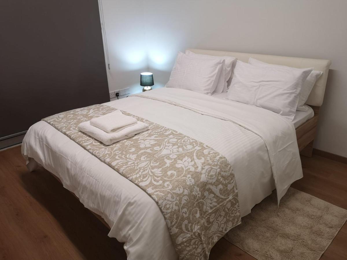 Kalidonia , Spacious 2 Bedroom With Office * Nicosia
