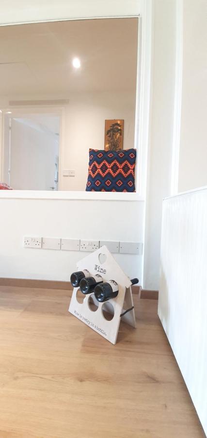 Apartment Kalidonia , Spacious 2 Bedroom With Office